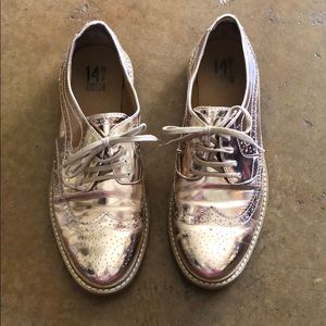 Rose gold wing tip loafers size 6.5